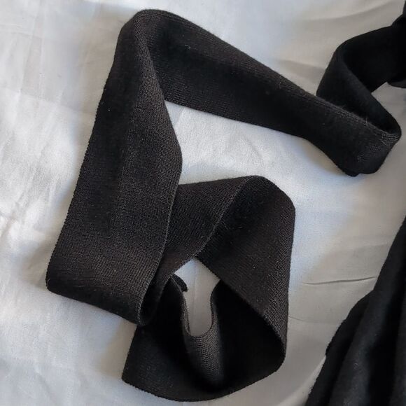 COS Minimalist A-Line Black 💯 Merino-Wool Knit Dress M Long Sleeves - Picture 12 of 15